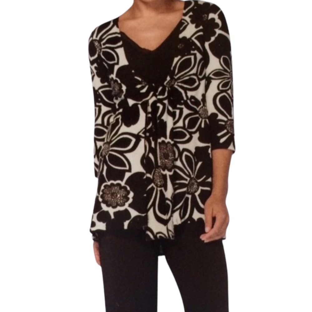 Cabi Tue Front Cardigan Black White Floral Light Weight Top Size Medium